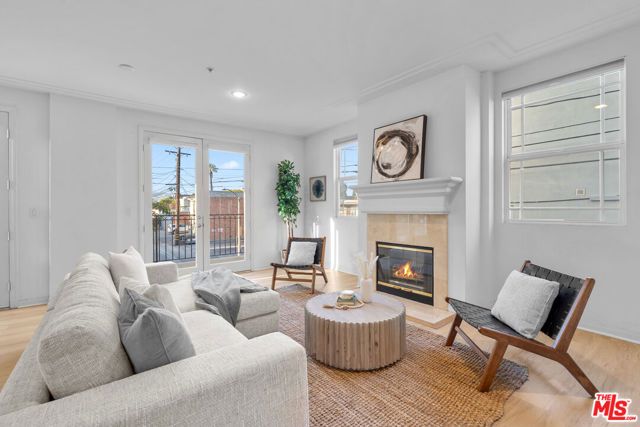1100 S Clark Drive 203, Los Angeles, CA 90035
