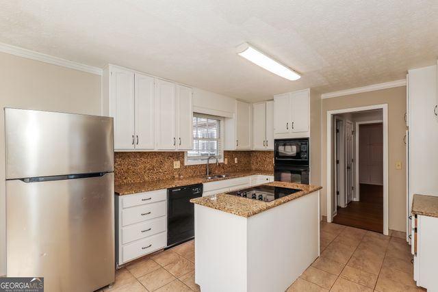 5675 Stewart Woods Drive, Douglasville, GA 30135