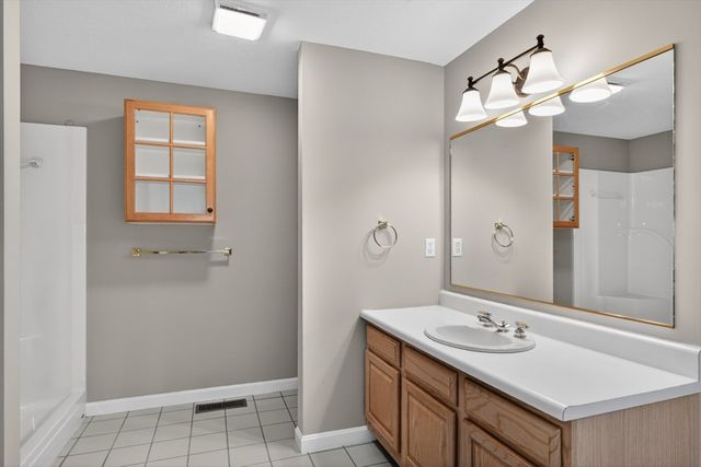 40 Crystal Brook Way C, Marlborough, MA 01752