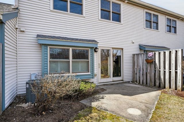 40 Crystal Brook Way C, Marlborough, MA 01752