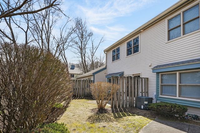 40 Crystal Brook Way C, Marlborough, MA 01752