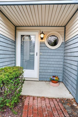 40 Crystal Brook Way C, Marlborough, MA 01752