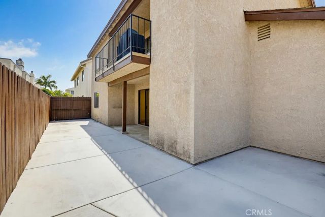 4881 Vista Dr 3, Huntington Beach, CA 92649