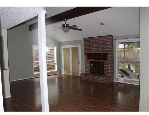 4219 Woodhampton Drive, Pasadena, TX 77505