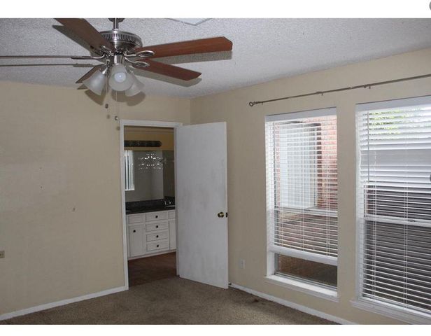 4219 Woodhampton Drive, Pasadena, TX 77505