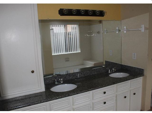 4219 Woodhampton Drive, Pasadena, TX 77505
