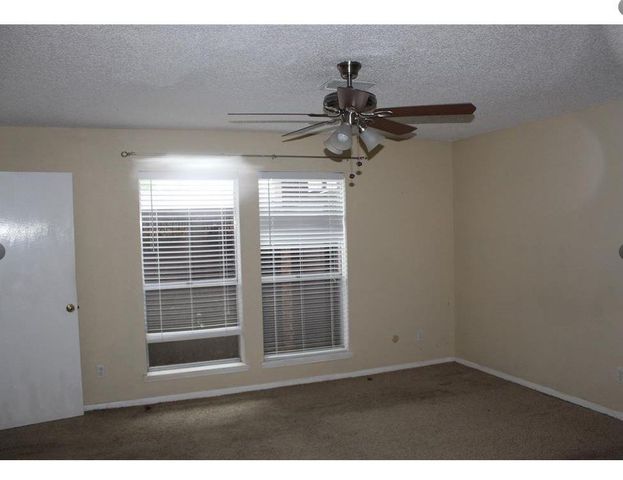 4219 Woodhampton Drive, Pasadena, TX 77505