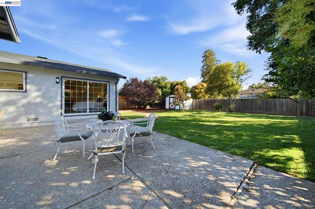 1829 Elkwood Dr, Concord, CA 94519