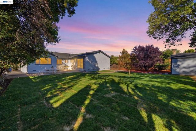 1829 Elkwood Dr, Concord, CA 94519