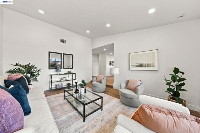 1829 Elkwood Dr, Concord, CA 94519