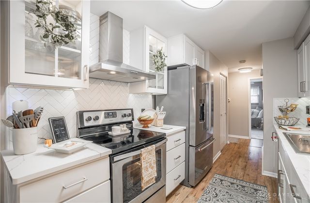 1008 Merrywood Drive, Englewood, OH 45322