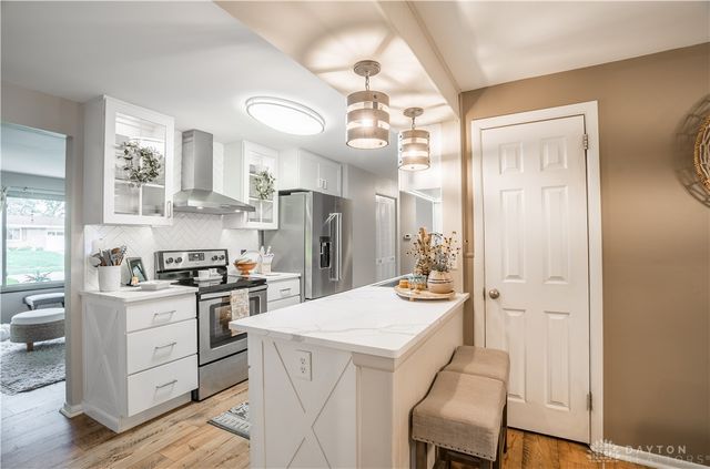 1008 Merrywood Drive, Englewood, OH 45322