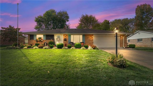 1008 Merrywood Drive, Englewood, OH 45322