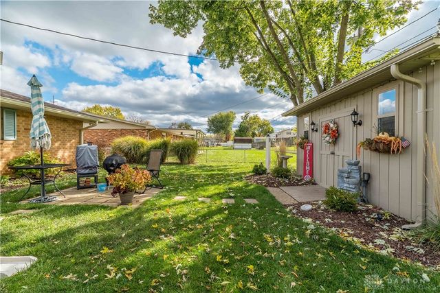 1008 Merrywood Drive, Englewood, OH 45322