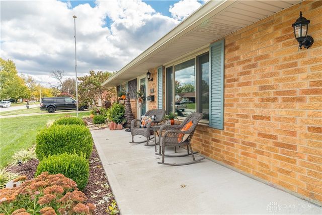 1008 Merrywood Drive, Englewood, OH 45322