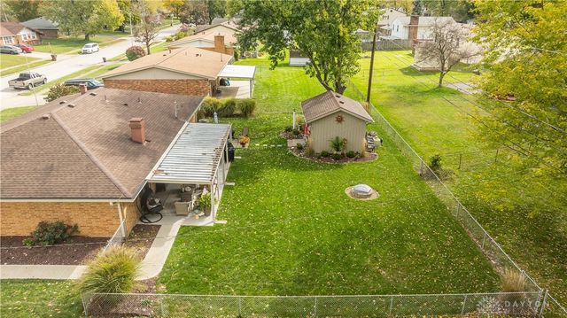 1008 Merrywood Drive, Englewood, OH 45322