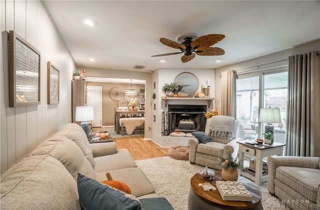 1008 Merrywood Drive, Englewood, OH 45322