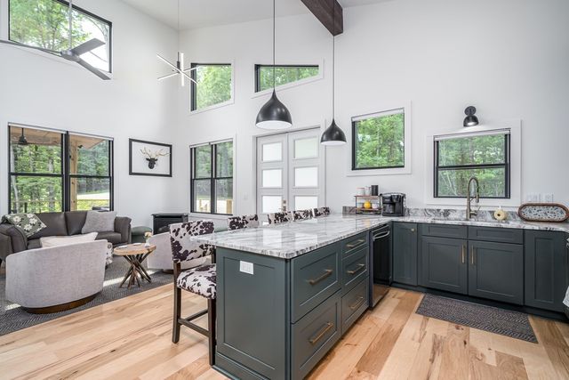 77 Hickory Lane, Ellijay, GA 30540