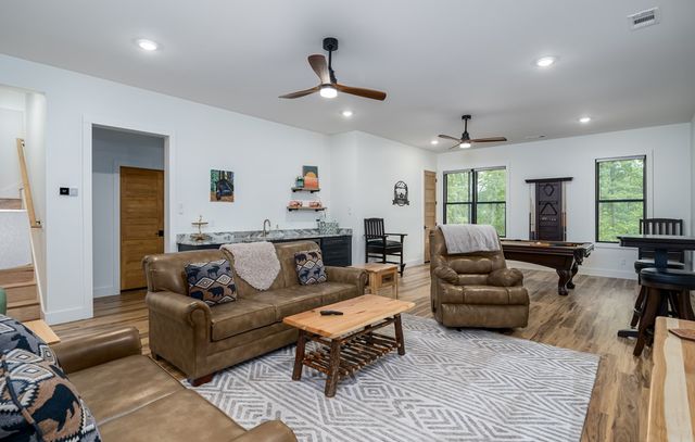 77 Hickory Lane, Ellijay, GA 30540