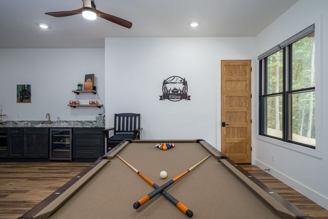77 Hickory Lane, Ellijay, GA 30540