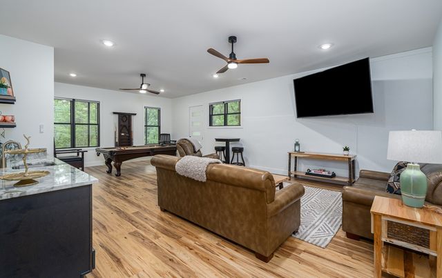 77 Hickory Lane, Ellijay, GA 30540