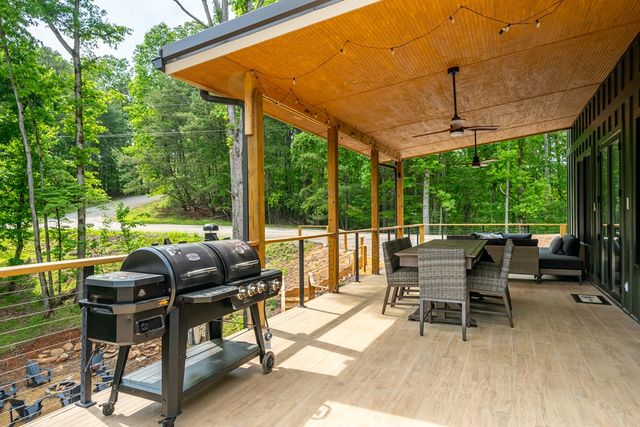77 Hickory Lane, Ellijay, GA 30540