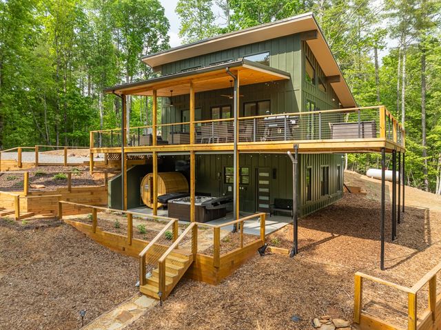 77 Hickory Lane, Ellijay, GA 30540