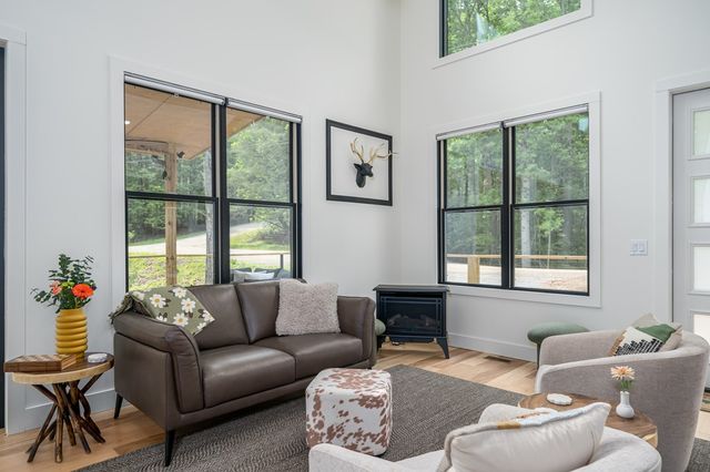 77 Hickory Lane, Ellijay, GA 30540
