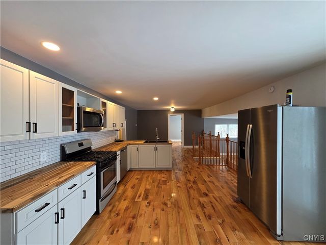 10030 Hillside Terrace, Marcy, NY 13403