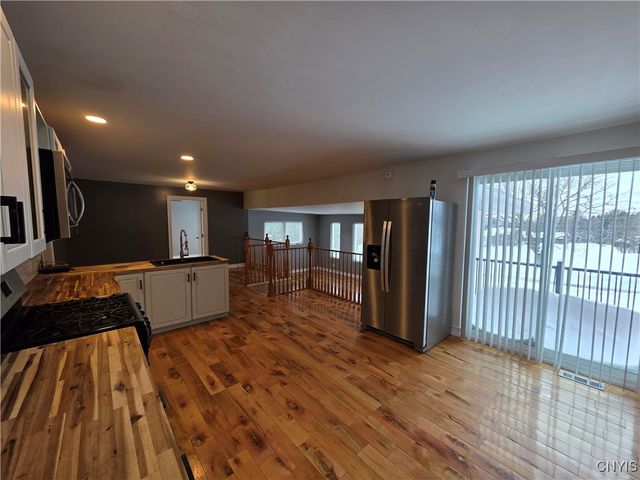 10030 Hillside Terrace, Marcy, NY 13403