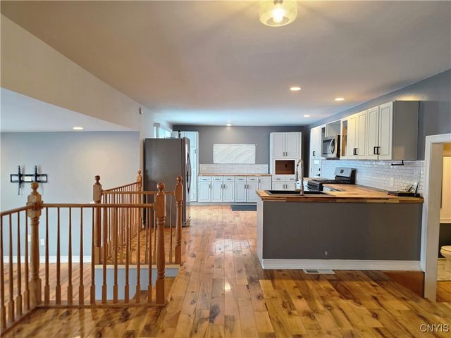 10030 Hillside Terrace, Marcy, NY 13403