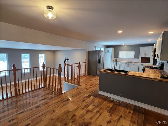 10030 Hillside Terrace, Marcy, NY 13403