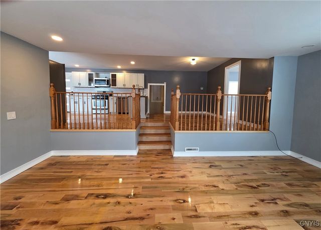 10030 Hillside Terrace, Marcy, NY 13403