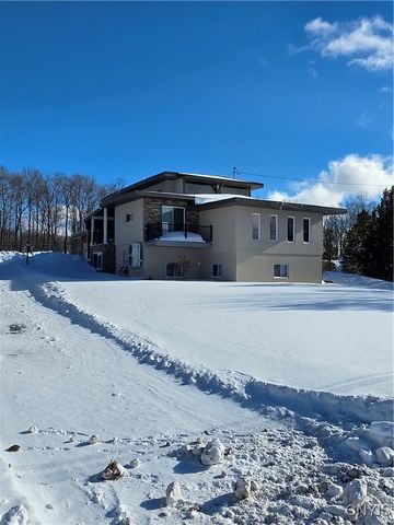 10030 Hillside Terrace, Marcy, NY 13403