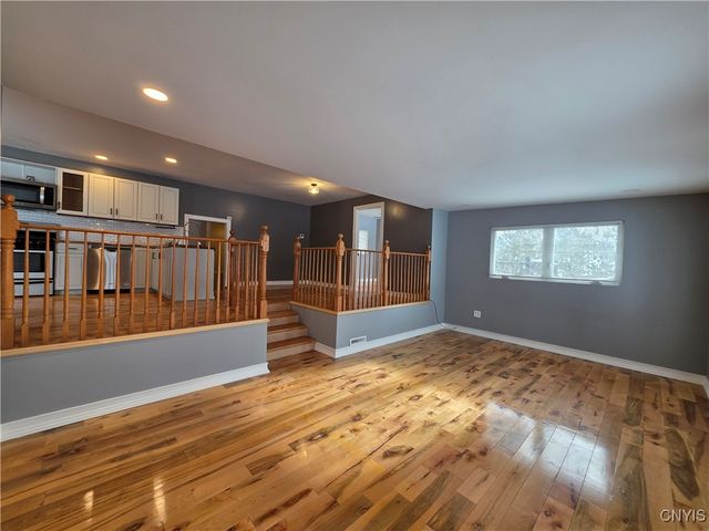 10030 Hillside Terrace, Marcy, NY 13403