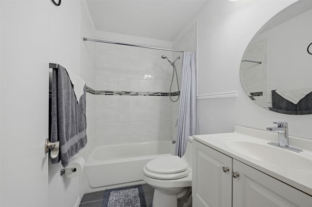 1914 Laurel Road, Gainesville, TX 76240