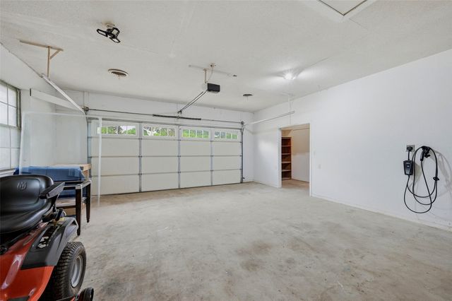 1914 Laurel Road, Gainesville, TX 76240