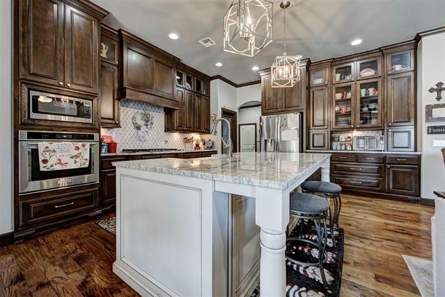 11536 SW 55th Street, Mustang, OK 73064