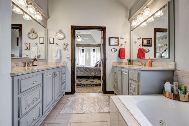 11536 SW 55th Street, Mustang, OK 73064