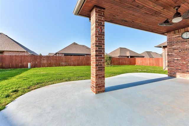 11536 SW 55th Street, Mustang, OK 73064