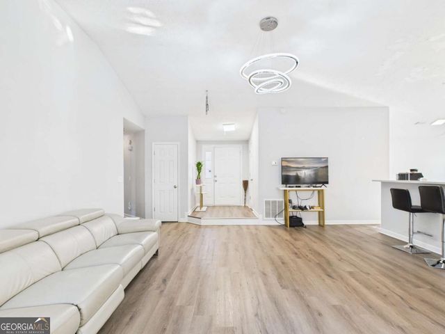 4060 Brooks Bridge Crossing, Johns Creek, GA 30022