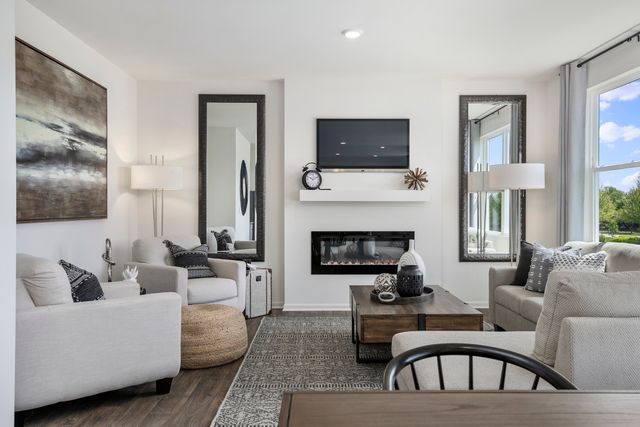 988 SAPPHIRE Lane, Montgomery, IL 60538