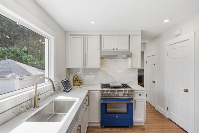 128 Watson Rd, Belmont, MA 02478