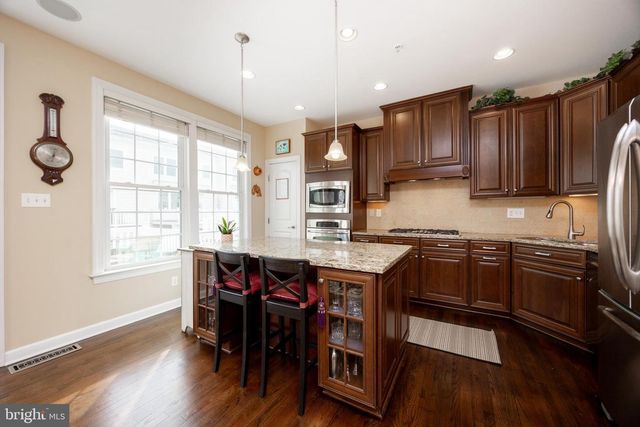 520 RAYMOND DR, West Chester, PA 19380