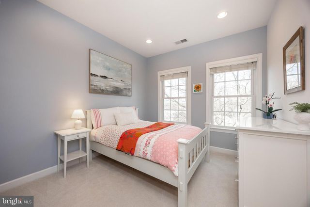 520 RAYMOND DR, West Chester, PA 19380