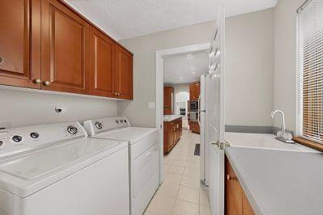 11101 Costa Del Sol NE, Albuquerque, NM 87111