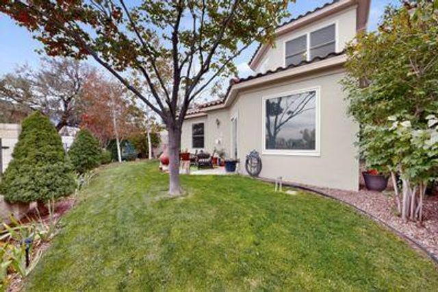 11101 Costa Del Sol NE, Albuquerque, NM 87111