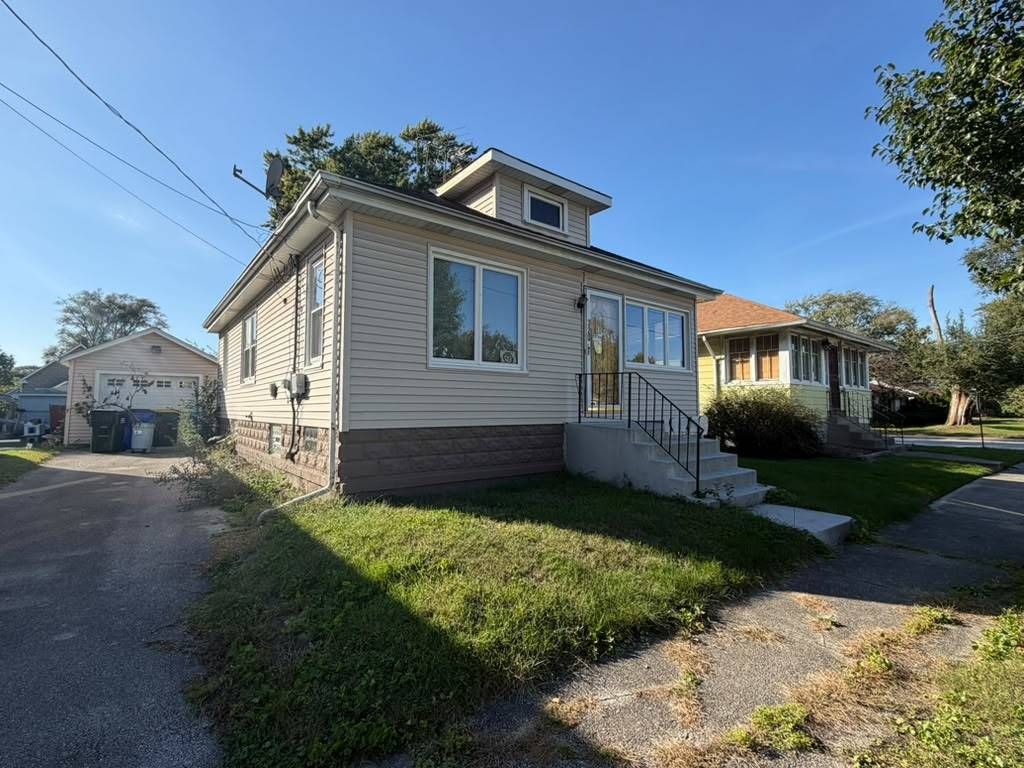 320 Blackstone Street, Thornton, IL 60476 — photo 2