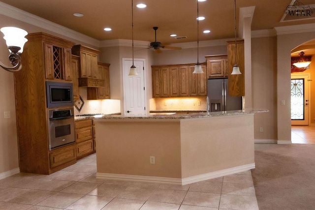 1608 TANGLEWOOD DRIVE, Wichita Falls, TX 76309