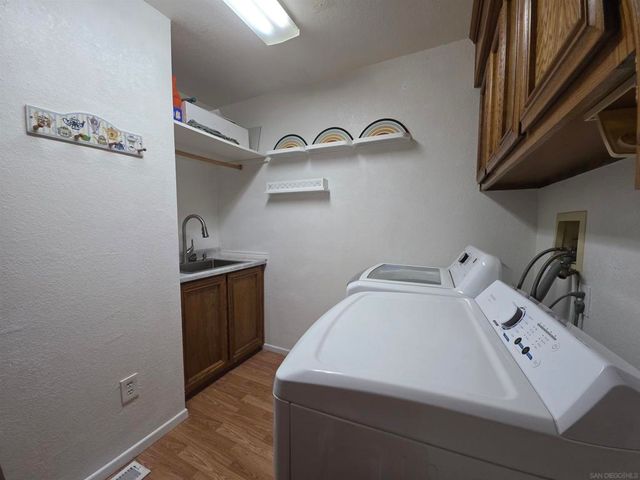 1410 Martinique Dr, Hemet, CA 92543